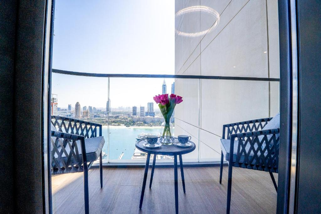 Veluxa - Luxe 2Bed with Private Beach