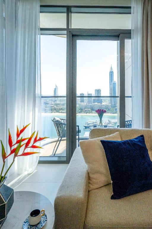 Veluxa - Luxe 2Bed with Private Beach