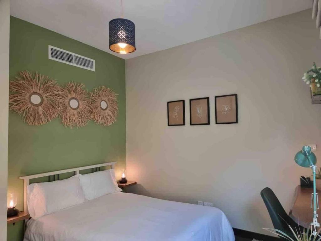 Renovated Balinese Inspired 2bed In The Greens