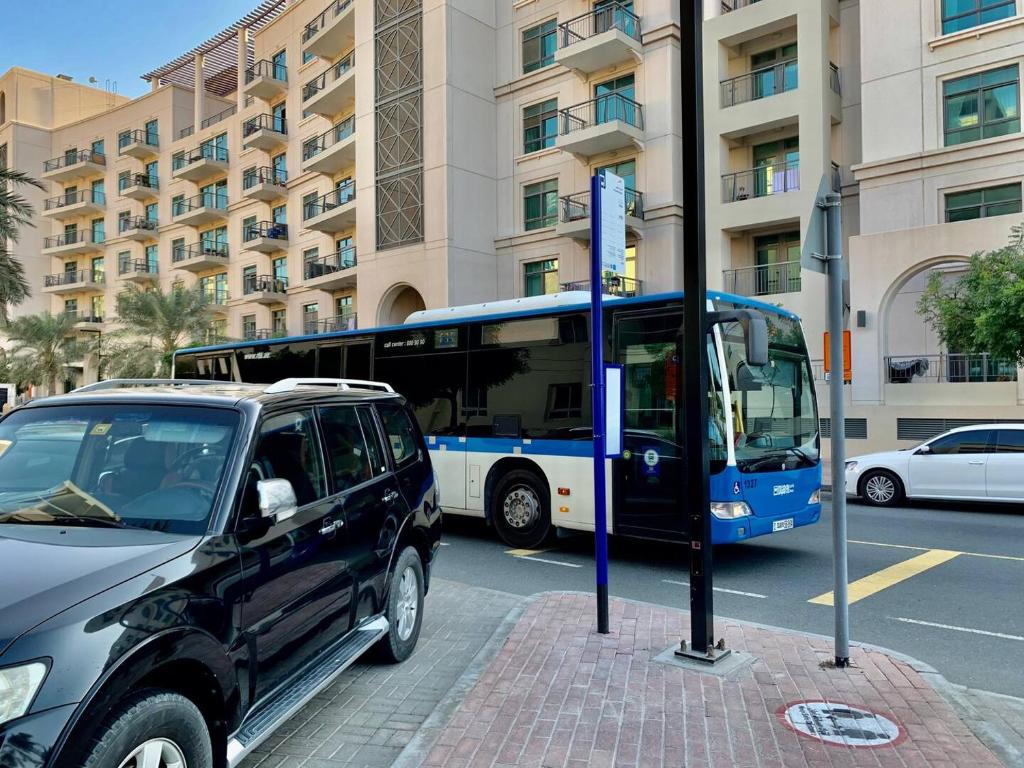 Renovated Balinese Inspired 2bed In The Greens