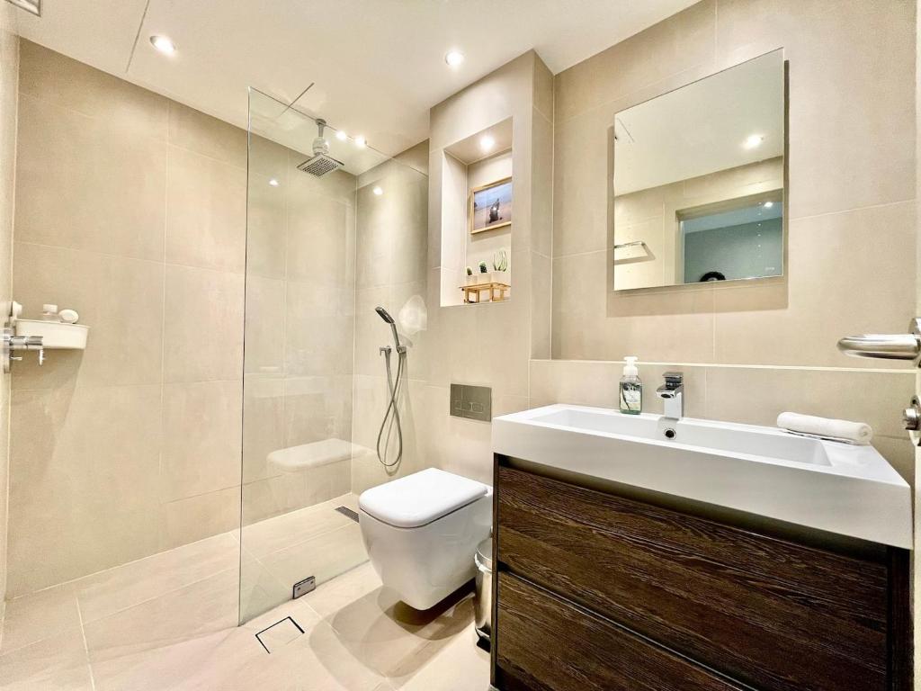 Renovated Balinese Inspired 2bed In The Greens