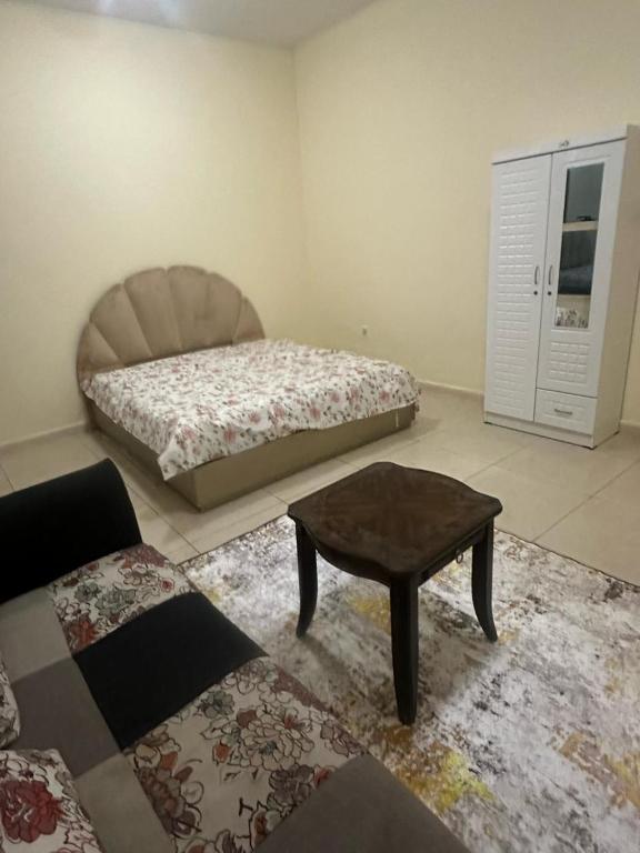 هتل فرنیشد بیوتیفول رووم فور استی - Furnished Beautiful Room For Stay