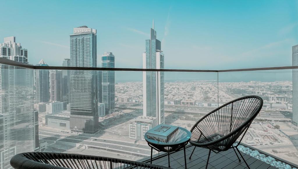 هتل برج کراون لاکچری 2بدروم بالکنی اند ویو - Burj Crown Luxury 2bedroom Balcony & View