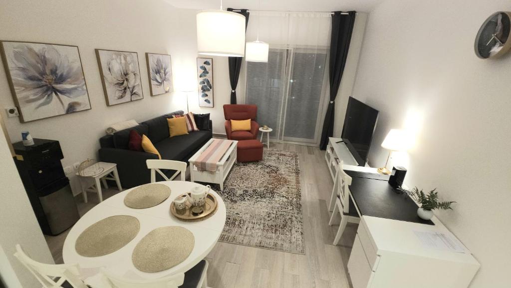 هتل یاس آزور هالیدی هوم Yas Azure Holiday Home