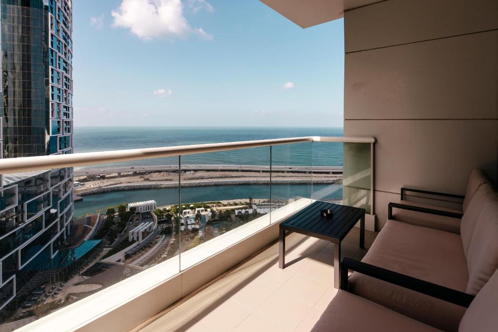 هتل ساید 2BR وز پَنورامیک سی ویوز اند پول پارادایس - 19AB02 - Seaside 2BR wz Panoramic Sea Views & Pool Paradise - 19AB02