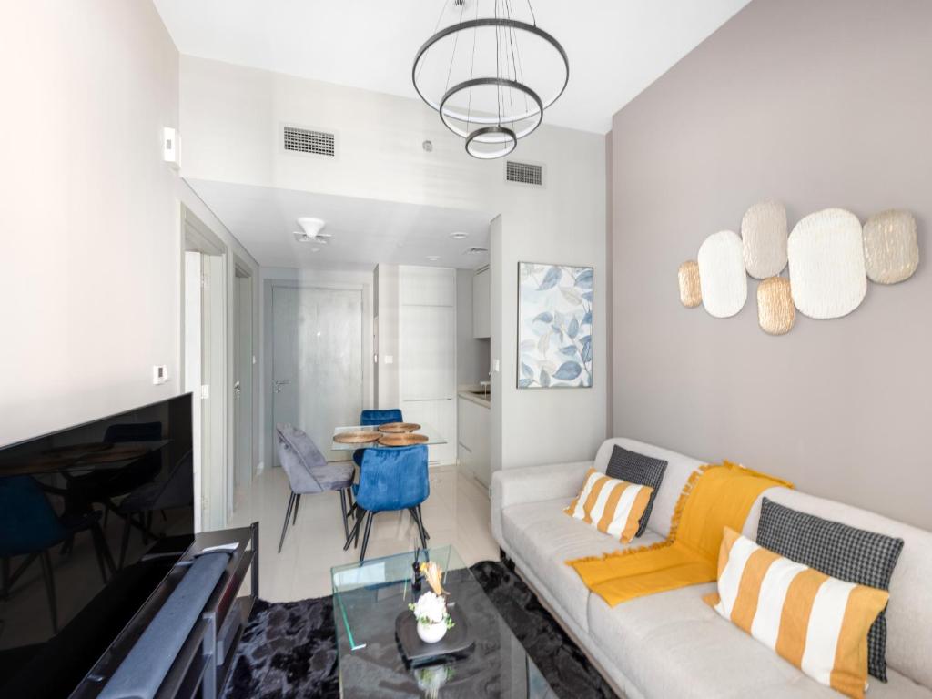 هتل لاکژوریاوس وان بی دی آر این زادا تاور - بیزنس بی 12 - Luxurious 1BDR In Zada Tower - Business Bay 12