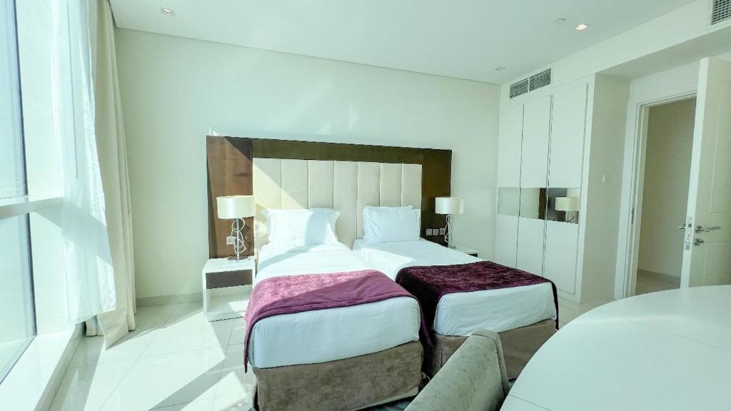 هتل وولکینگ دیستنس تو دبی مال برج خلیفه ویو اند فونتین ویو 3BR - Walking distance to dubai mall Burj Khalifa view and fountain view 3BR