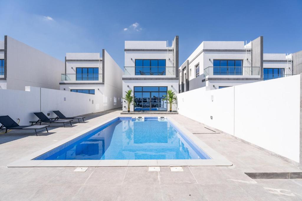 هتل نسما لاکچری استیز - لاکچریس ویلا ویت پرایوت پول اند کلوز تو بیچ Nasma Luxury Stays - Luxurious Villa with Private Pool & Close to Beach