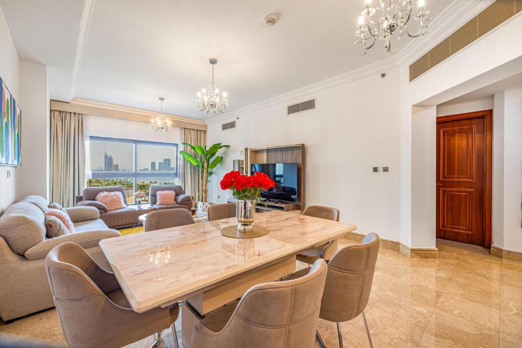 هتل فرمانت نورت 2 بی آر بالکنی سی ویو - Fairmont North 2BR Balcony Sea View