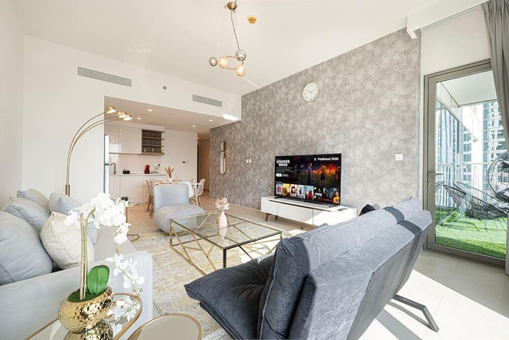 هتل داون تاون - برج خلیفه فیسینگ - 2 بدر لاکس آپارتمان - Downtown - Burj Khalifa Facing - 2 Bed Luxe Apartment