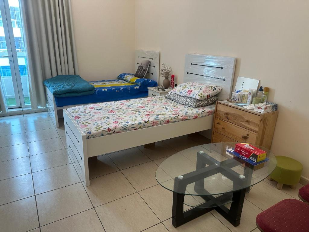 هتل پراویت روم وید دابل بد- سافا اند بالکنی فولی فرنیشد این دی اس او Private room with double bed- sofa and balcony fully furnished in DSO