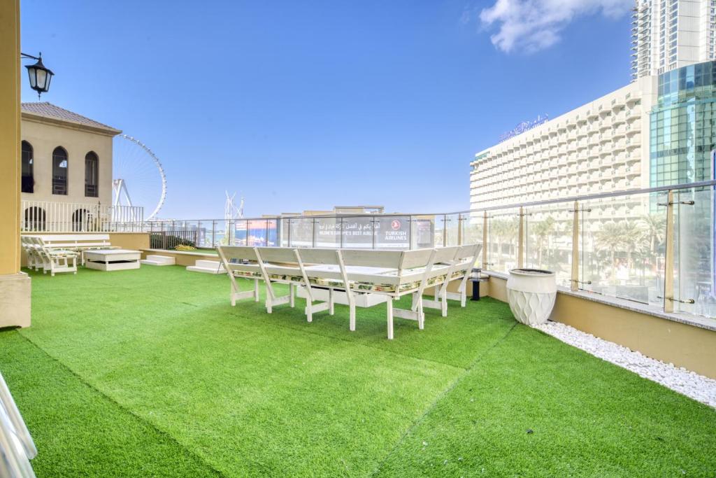 هتل لاکچریوس 4 بد روم دوپلکس وید تراس اند سی ویو - Luxurious 4 Bedroom Duplex with terrace & sea view