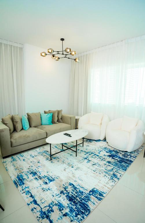 هتل نسما لاکچری استیز - کنتمپوری کامفورت ۲ بی آر ریتریت این پیناکل تاور - Nasma Luxury Stays - Contemporary Comfort 2BR Retreat in Pinnacle Tower