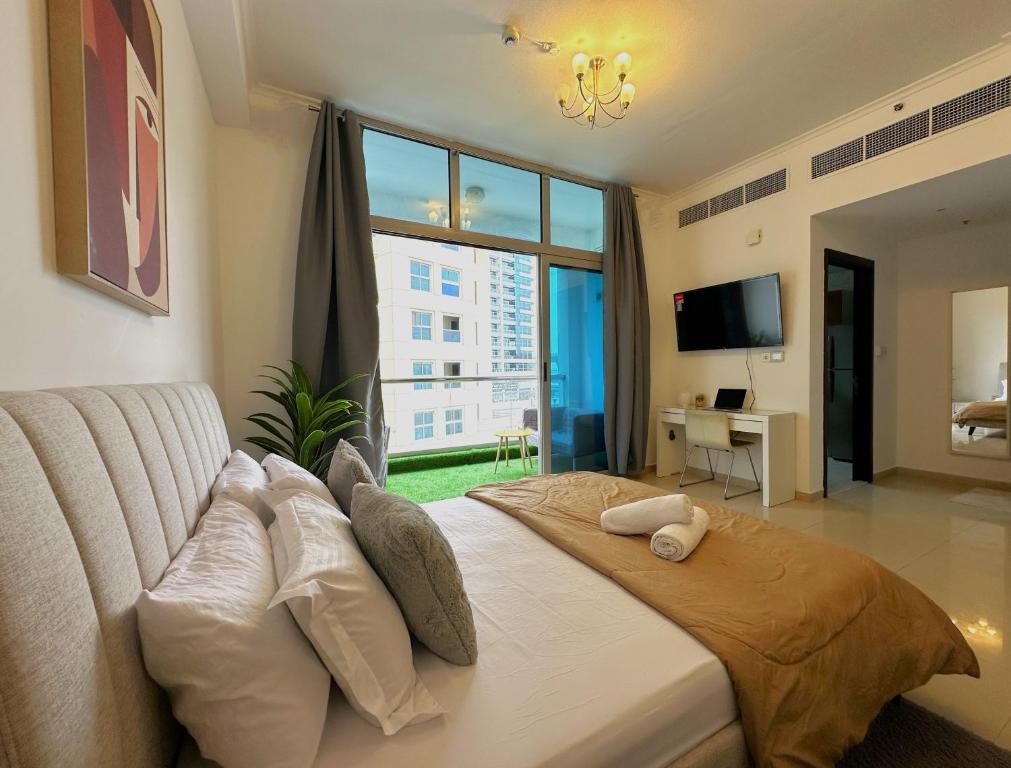 هتل وُو استودیو و/ بالکنی و کانال ویو در مارینا - WOW Studio w/ Balcony and Canal View in Marina