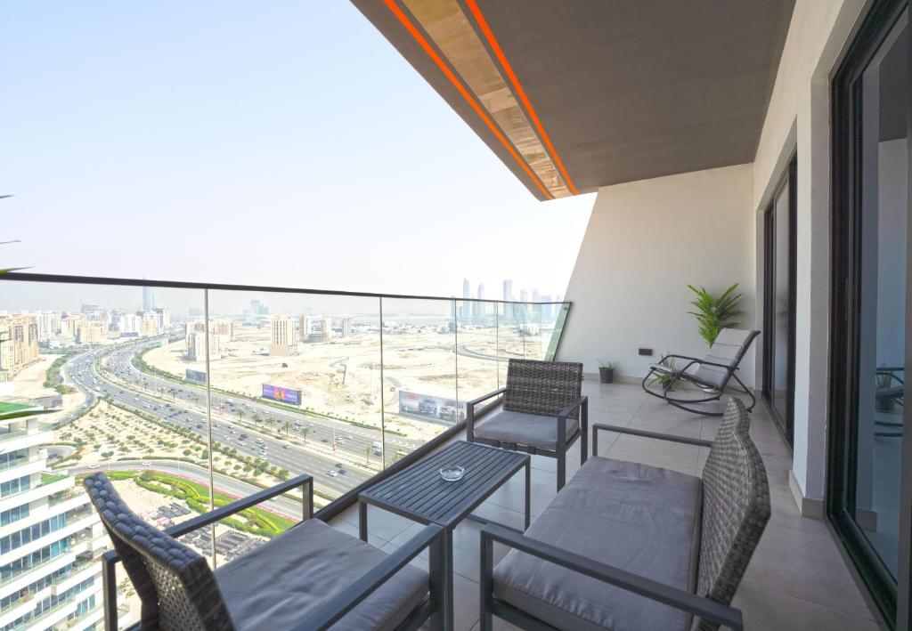 هتل ایزی گو - بینگ هاتی کریک 1 بی آر - EasyGo - Binghatti Creek 1BR
