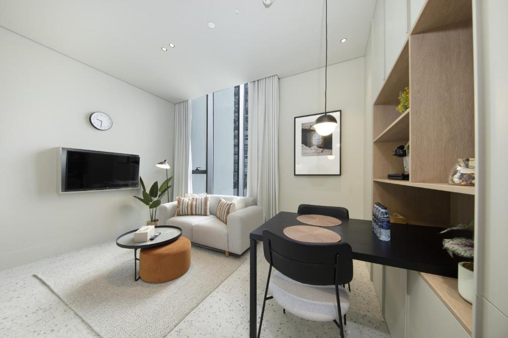 هتل مدرن اند بیزنس تراول ردی استودیو ات آپساید لیوینگ - Modern & Business Travel Ready Studio at Upside Living