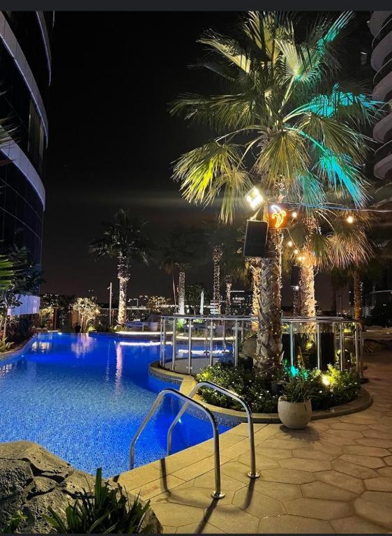 هتل ۲بِدْروم آپَrtمنت فُلی فِرنی شْد لَکچُریس - 2BEDROOM APARTMENT FULLY FURNISHED LUXURIOUS