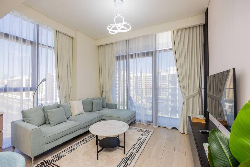 هتل اَربن چَرم: لاکس 1 بی آر هیون نِیر دَنتاون دُبی - Urban Charm: Luxe 1BR Haven Near Downtown Dubai