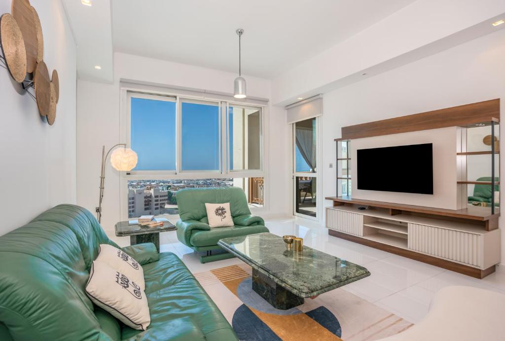 هتل اسپیشس تو بی ار مارینا رزیدنس فور - Spacious 2BR Marina Residence 4