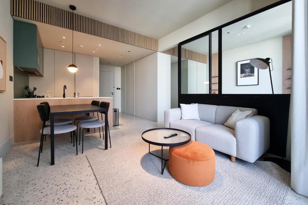 هتل آپساید لیوینگ 1 عدد بدم روم این بیزنس بی - Upside Living 1 Bedroom in Business bay