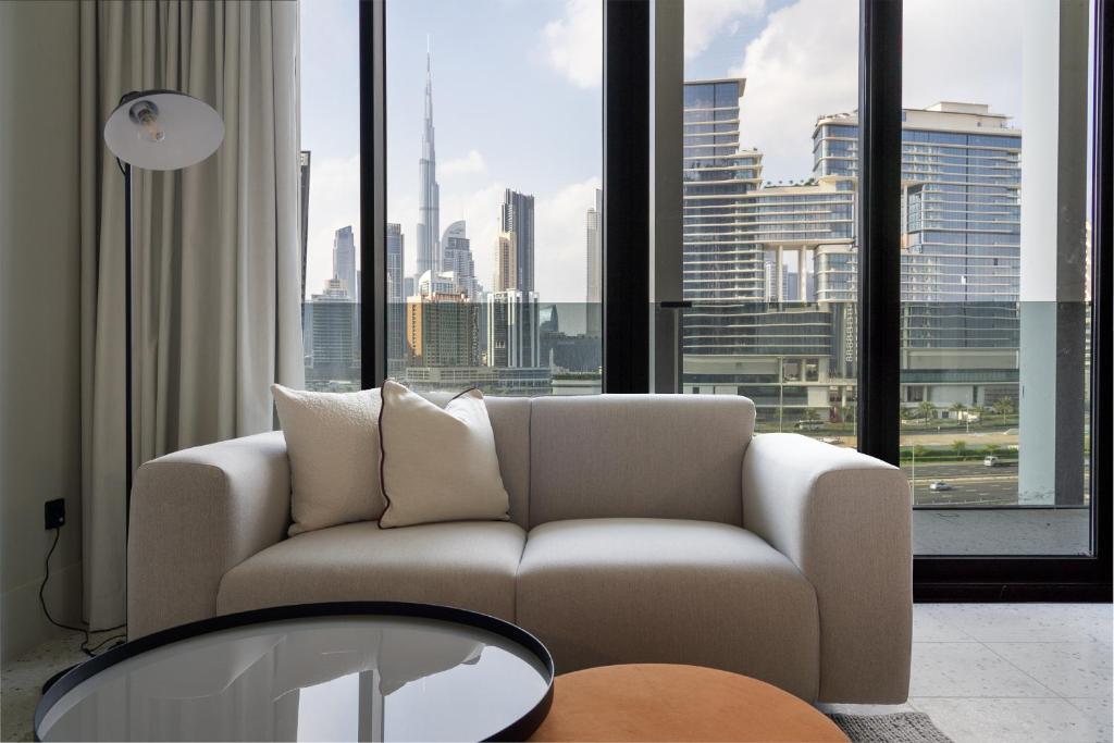 هتل ال اچ ویکِی - آپساید لیوینگ ویت داون‌تاون ویو - ALH Vacay - Upside Living with Downtown View
