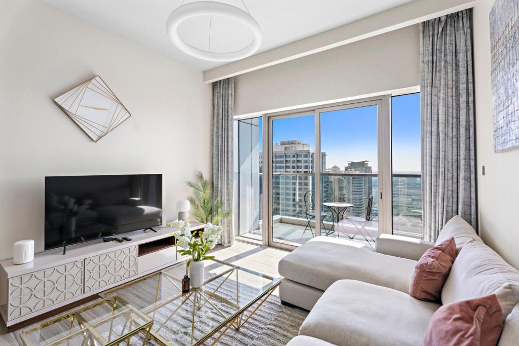 هتل استون تری - استایلش 1 بی آر این آمایزینگ جی ال تی کامینیتی - StoneTree - Stylish 1 BR in Amazing JLT Community