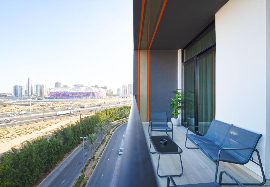 هتل ایزی گو - بینگاتی لونا مگنیفی سنت 1 بی آر - EasyGo - Binghatti Luna Magnificent 1BR