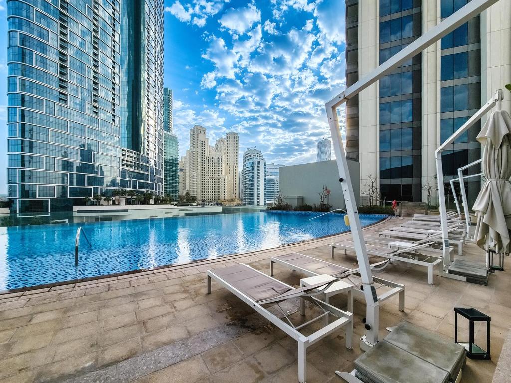 هتل 52 آی 42 تاورز بای ایماار، دبی مارینا - 52 I 42 Towers by Emaar, Dubai Marina