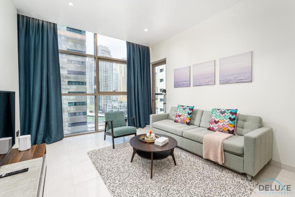 هتل کاپیشس 1BR آپارتمان در شماره 9، دبی مارینا بای دلاکس هالیدے هومز - Capacious 1BR Apartment in No 9, Dubai Marina by Deluxe Holiday Homes