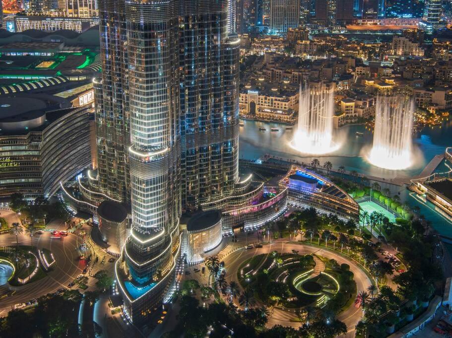 هتل فِرست کلاس 3 بِر ویت فُل بُرج خلیفه اند فونتِین ویو - FIRST CLASS 3BR wtih full Burj Khalifa & Fountain view