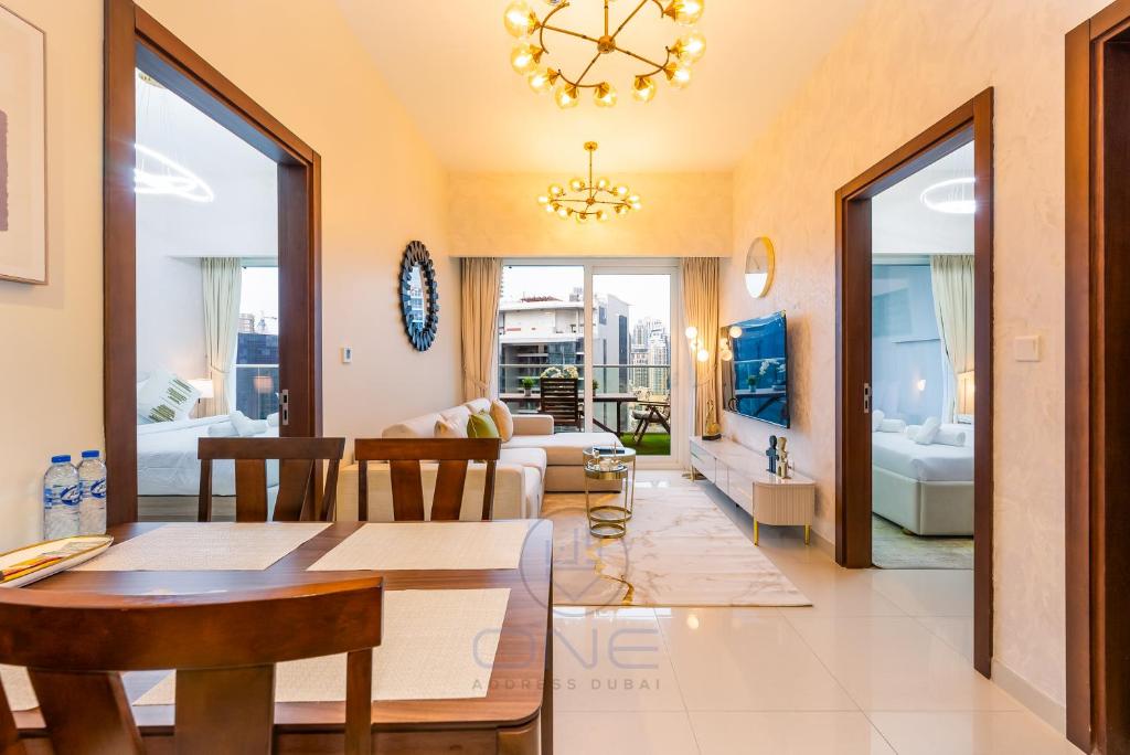 هتل پرستیژس 2بد لارژ تارِس ویت برج خلیفه ویو - Prestigious 2bed Large Terrace with Burj Khalifa view
