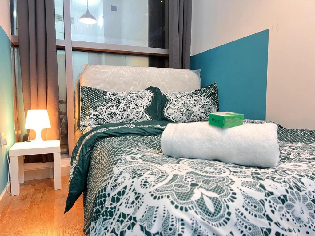 هتل رلاکسینگ کلوزد پارتیشن روم این تکوم نیار مترو Relaxing Closed Partition Room in Tecom Near Metro