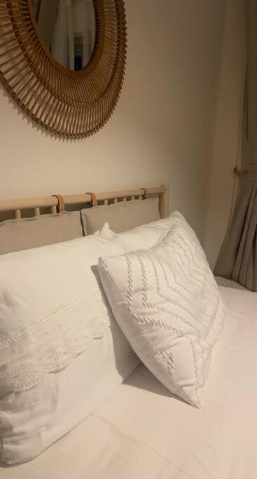 هتل استایلیش 2BR آپت این د هارت آو دبی هیلز! - ‎‏stylish 2BR Apt in the Hart of Dubai Hills!