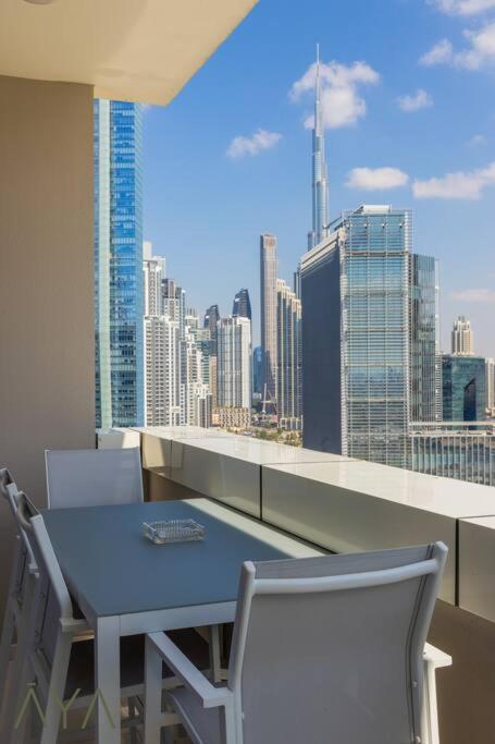هتل آیا بوتیک - کانال اسکایلاین سوئیت وان بی آر هیوین ات زادا تاور - Aya Boutique - Canal Skyline Suite One BR Haven at ZADA Tower