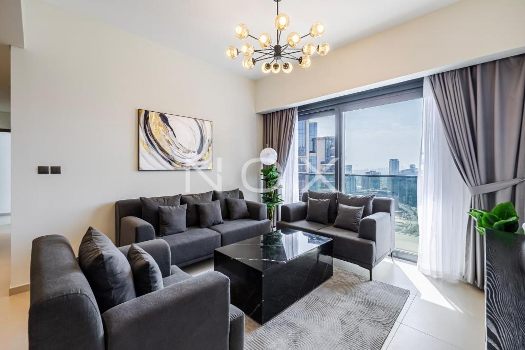 هتل اکسپشنال 2بی‌آر سوئیت، اکشن آی اکشن II اوپرا دبی - Exceptional 2BR Suite, Act I Act II Opera Downtown Dubai
