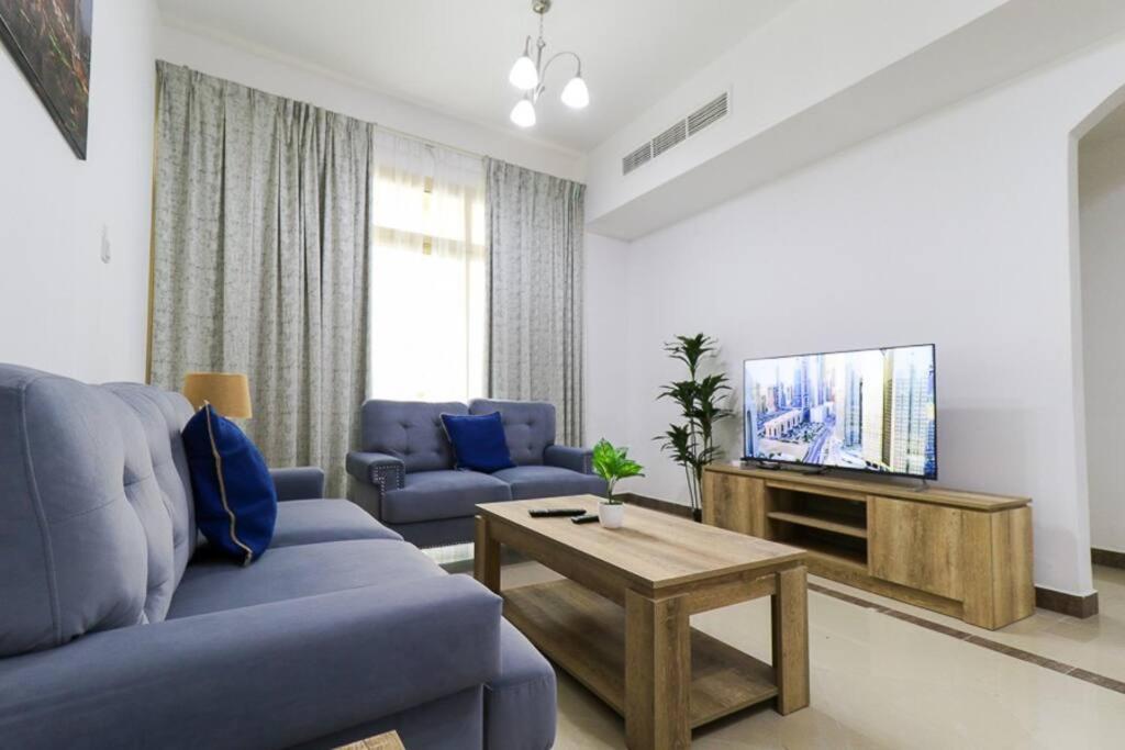 هتل آر اچ-نیر مال اف امارات، اسپیشس اند برایت 02 بی آر - RH-Near Mall of Emirates, Spacious & Bright 02 BR