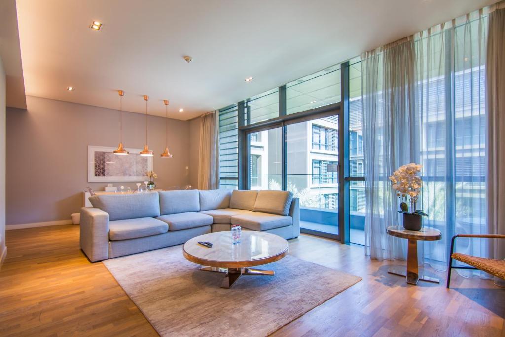 هتل سیتی‌اسکیپ لافتس لیوینگ این سیتی واک 2BR یونیت - Cityscape lofts Living in City Walk 2BR Unit