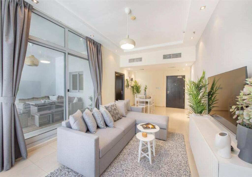 هتل سامر گت اوه دیل - 2 بد، 10مین واک تو بیچ - Summer Getaway Deal - 2 Bed, 10min walk to Beach