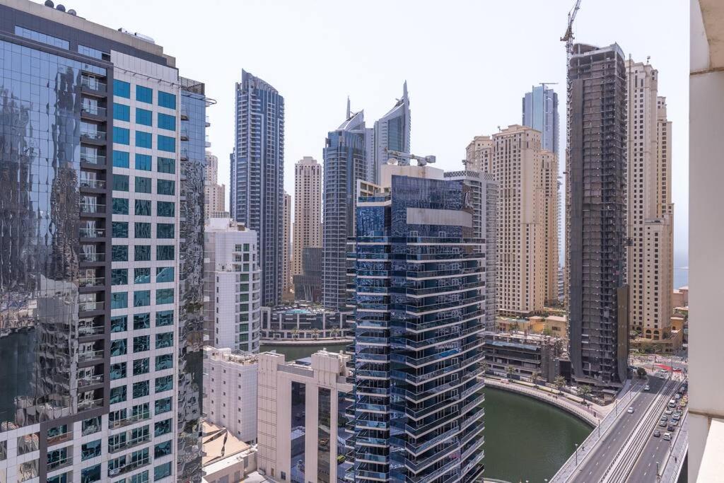 هتل سامر اسپلش! کُزی ریتریت این مریتنا ویو تاور - Summer Splash! Cozy Retreat in Marina View Tower