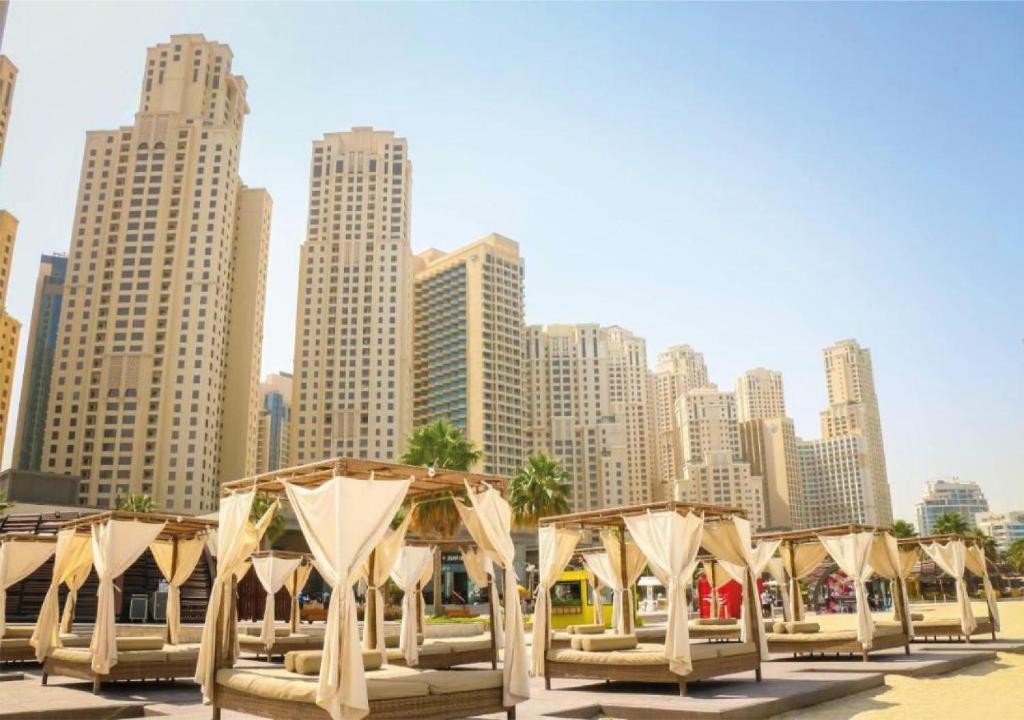 هتل سامر دریم! استایلیش دیگز این مرجان 2، نیر جی بی آر - Summer Dream! Stylish Digs in Murjan 2, Near JBR