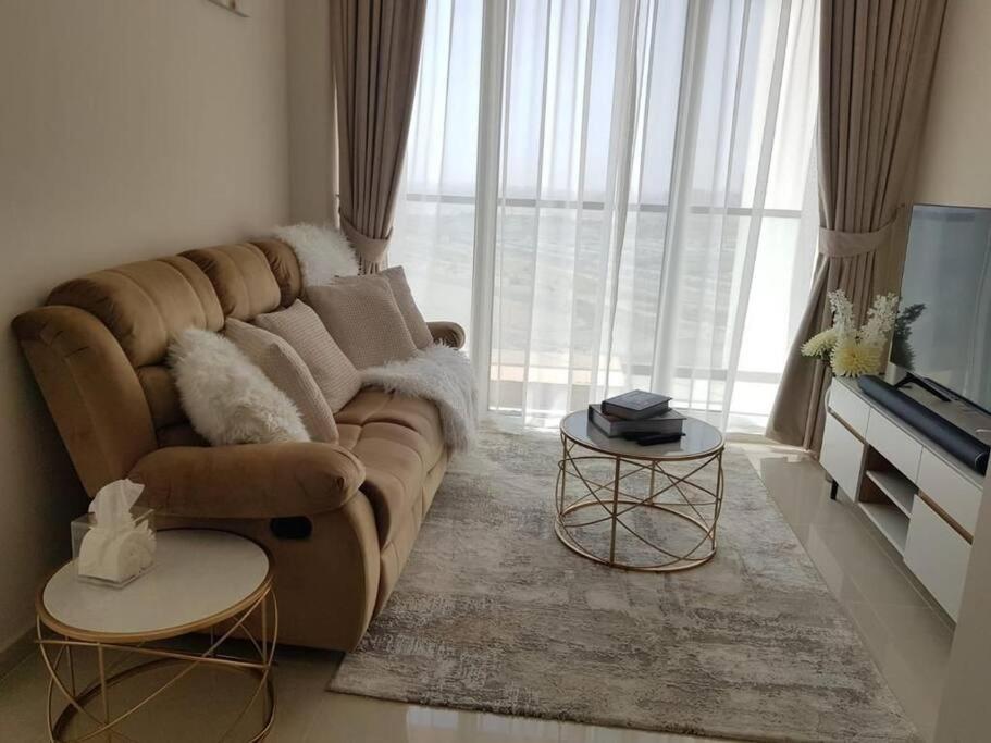 هتل کوزی وان بد روم این دماک هیلز - Cosy 1 bedroom in Damac Hills