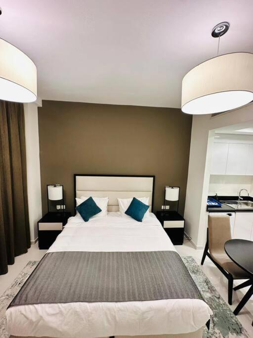 هتل چارمینگ سیتی آپارتمان - Charming city apartment