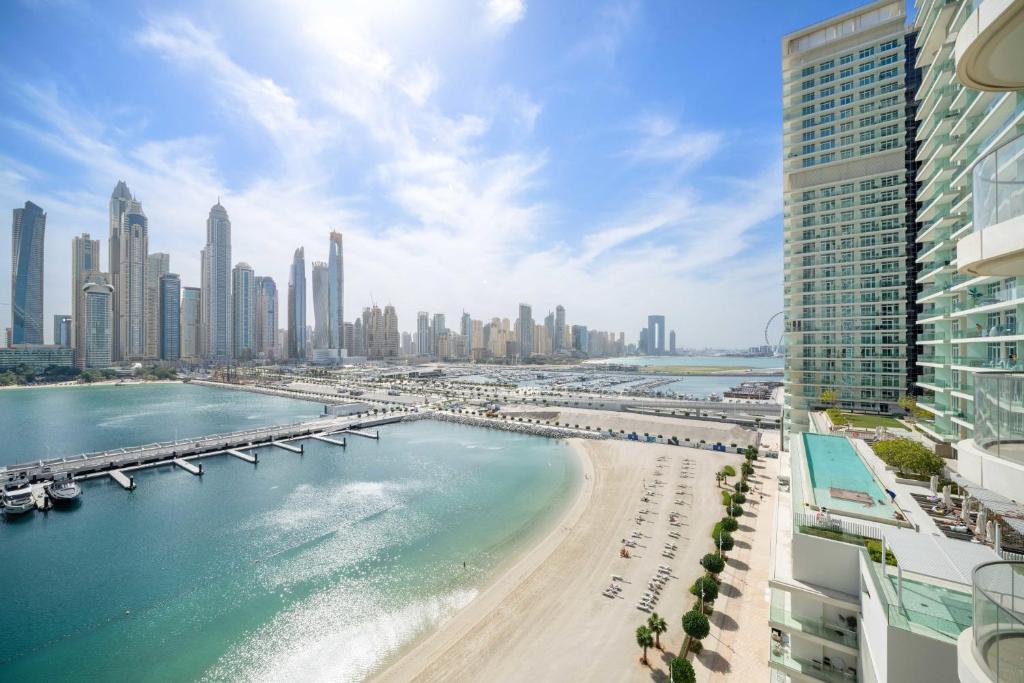 هتل سیلک هاوس فول مارینا ویو 2 بی دی آر این یونیک نیو تاور - Silkhaus Full Marina View 2BDR in Unique New Tower