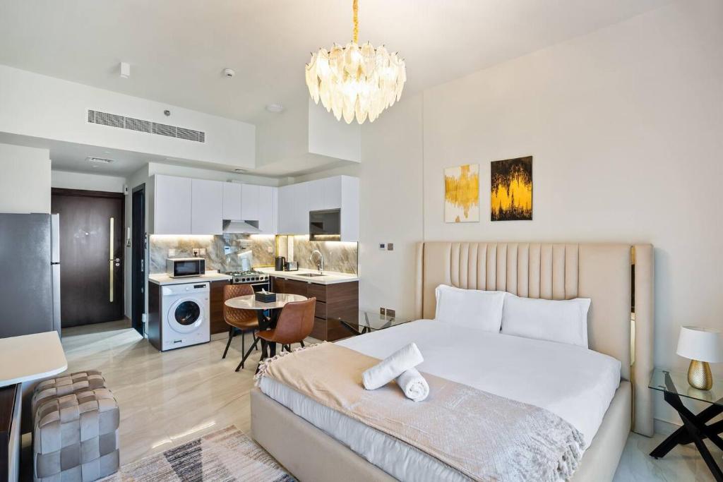 هتل استایلیش استودیو - میراکل گاردنز - Stylish Studio - Miracle Gardens