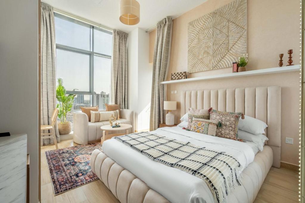 هتل گس ترِدی هالیدی هُمز - اَربیَن الِگنس این جی وی سی - GuestReady Holiday Homes - Arabian Elegance in JVC