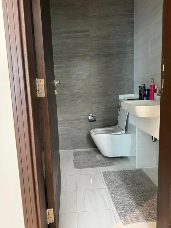 هتل 1 بی اچ کی لاکچری - 1 BHK Luxury