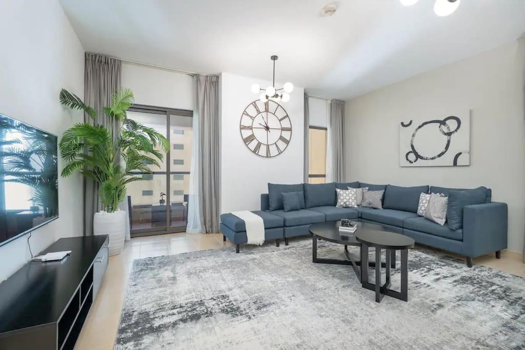 هتل بیوتی این هارت آف جی بی آر، بیچ واکینگ دیستنس - Beauty in heart of JBR, Beach walking distance