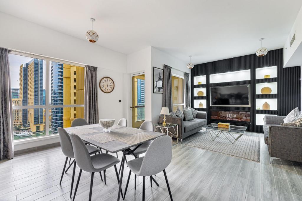 هتل آپگریدد سه بد روم اَت جی بی آر ویت جکوزی - Upgraded 3 bedroom at JBR with Jacuzzi