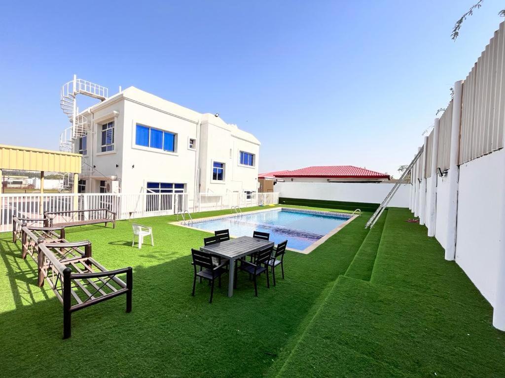 هتل ۴ بد رومز ویلا فور رنت - 4 Bedrooms villa for rent
