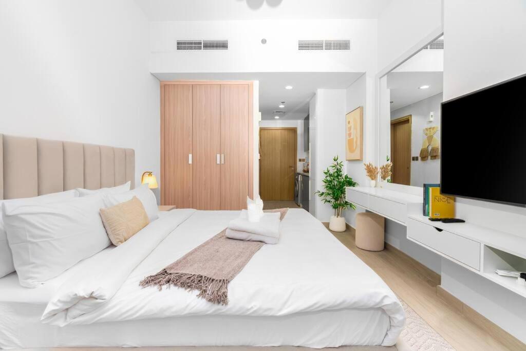 هتل استودیو - پوول - جیم - وای-فای - 12 مین فروم داون تاون - آزیزی ریویهرا 26 - Studio - Pool - Gym - Wi-Fi - 12min from Downtown - Azizi Riviera 26
